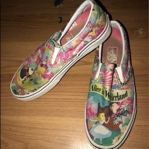 Vans Alice in Wonderland Slip ons size 7.5 Women